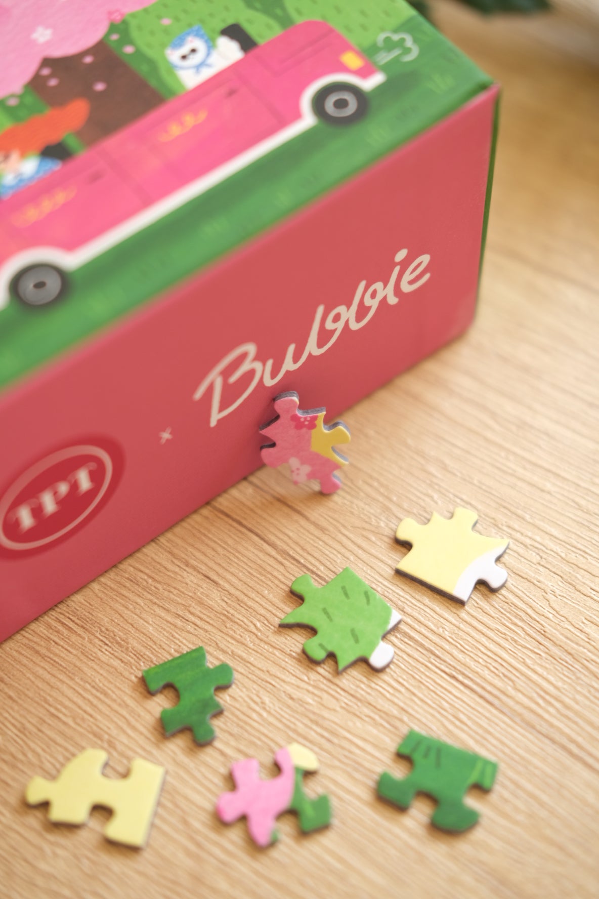 [Pre-order] Bubbie Blooming Drive - 196 Piece Puzzle